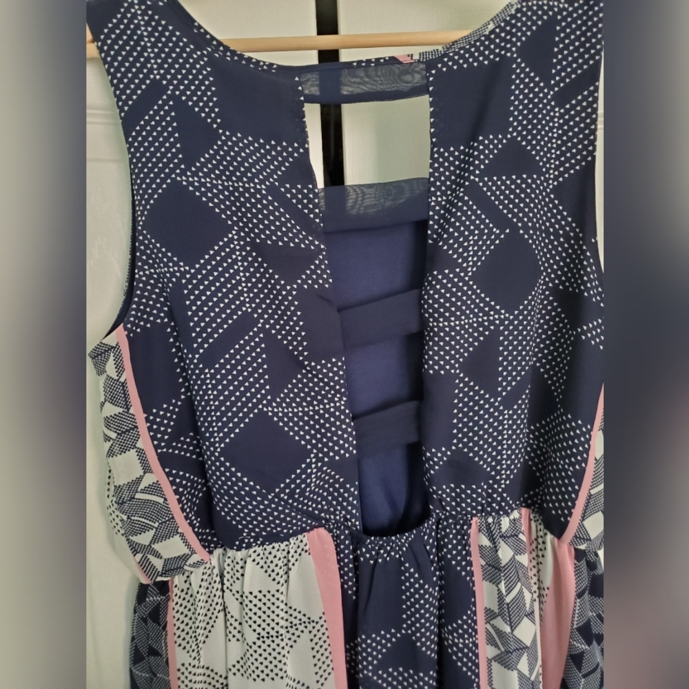 Cute High-Low Sleeveless Patterned Spring Dress - Picture 3 of 4